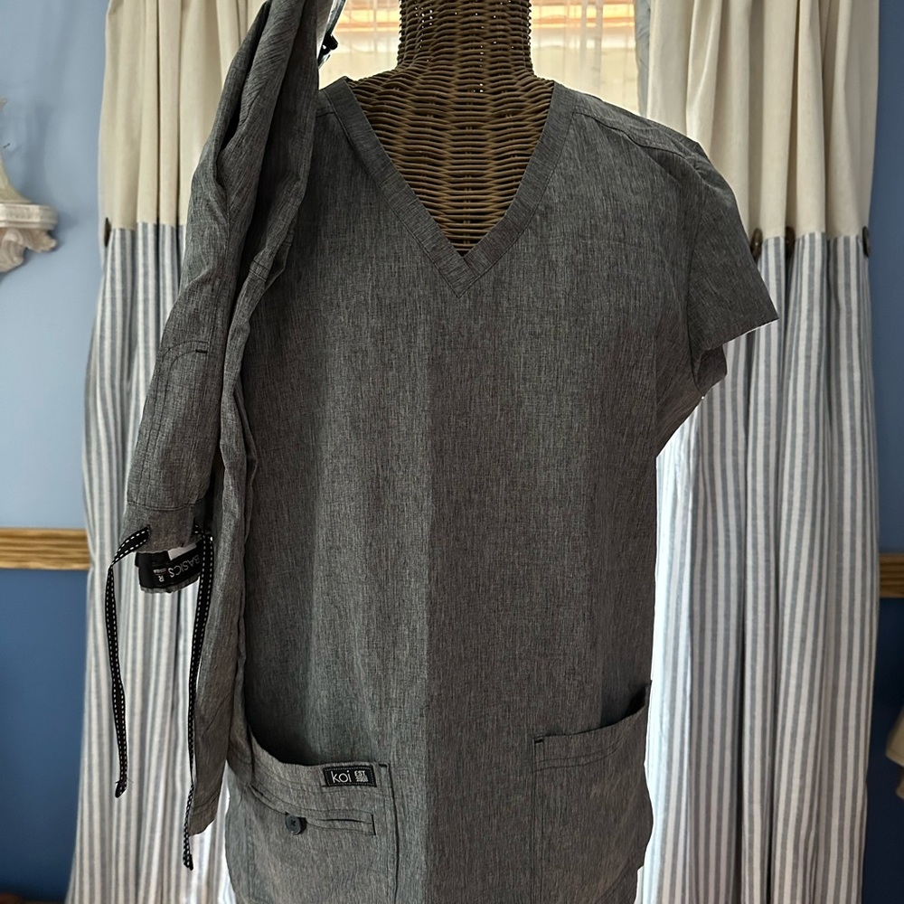 Heather Gray Basic Koi brand